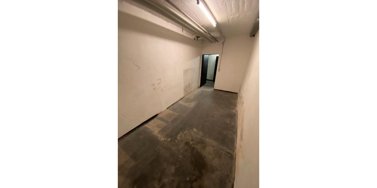 Lagerraum in zentraler Lage ab 01.10. zu vermieten! zimmer