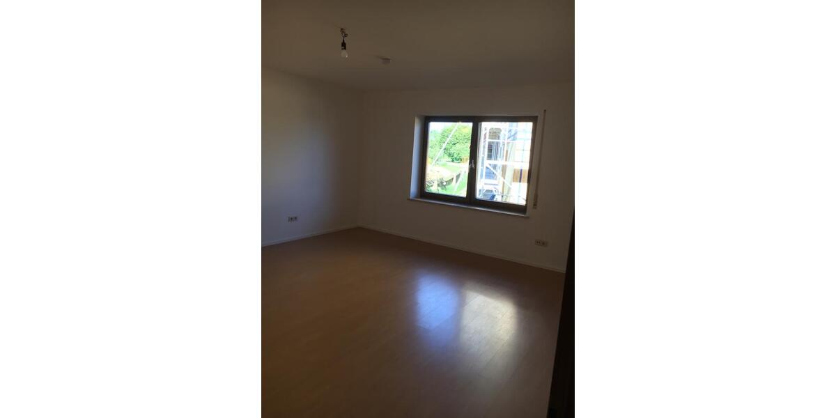 Erdgeschoßwohnung Dietfurt an der Altmühl - 5 Zimmer, 183 m&sup2;, 1.250&euro; | Angebot:26702067