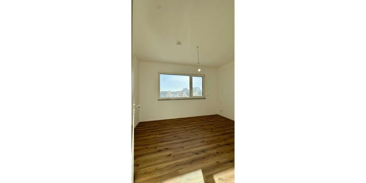 Etagenwohnung Kümmersbruck - 4.5 Zimmer, 108 m&sup2;, 2.000&euro; | Angebot:26562508