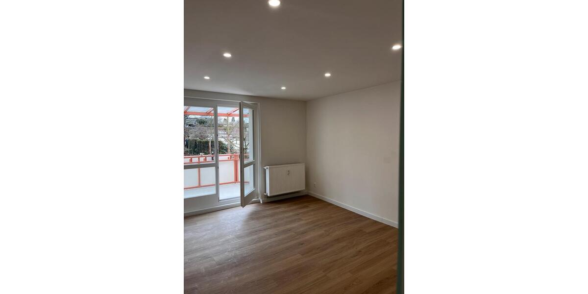 Erdgeschoßwohnung Hohenstein-Ernstthal Ernstthal - 3 Zimmer, 61 m&sup2;, 665&euro; | Angebot:25646725