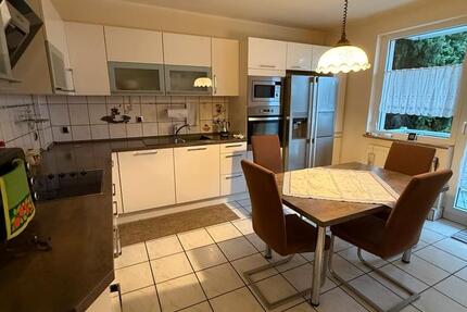 3-Zimmer Wohnung mit Balkon und Garage 3 zimmer