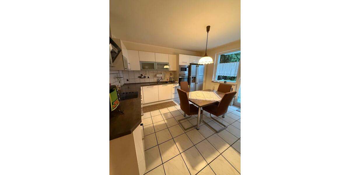 3-Zimmer Wohnung mit Balkon und Garage 3 zimmer