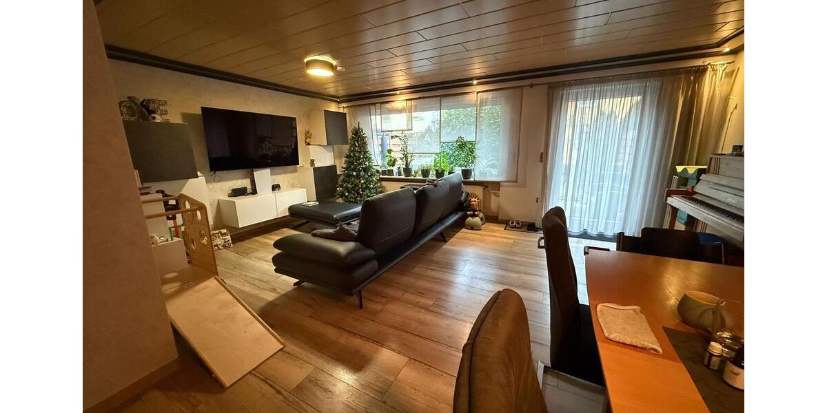 Reihenhaus Fürth Atzenhof - 6 Zimmer, 150 m&sup2;, 1.600&euro; | Angebot:24466025