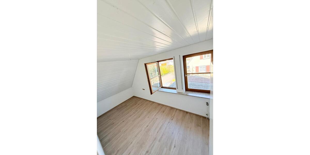 Doppelhaushälfte Aichtal - 5 Zimmer, 118 m&sup2;, 2.000&euro; | Angebot:25988486