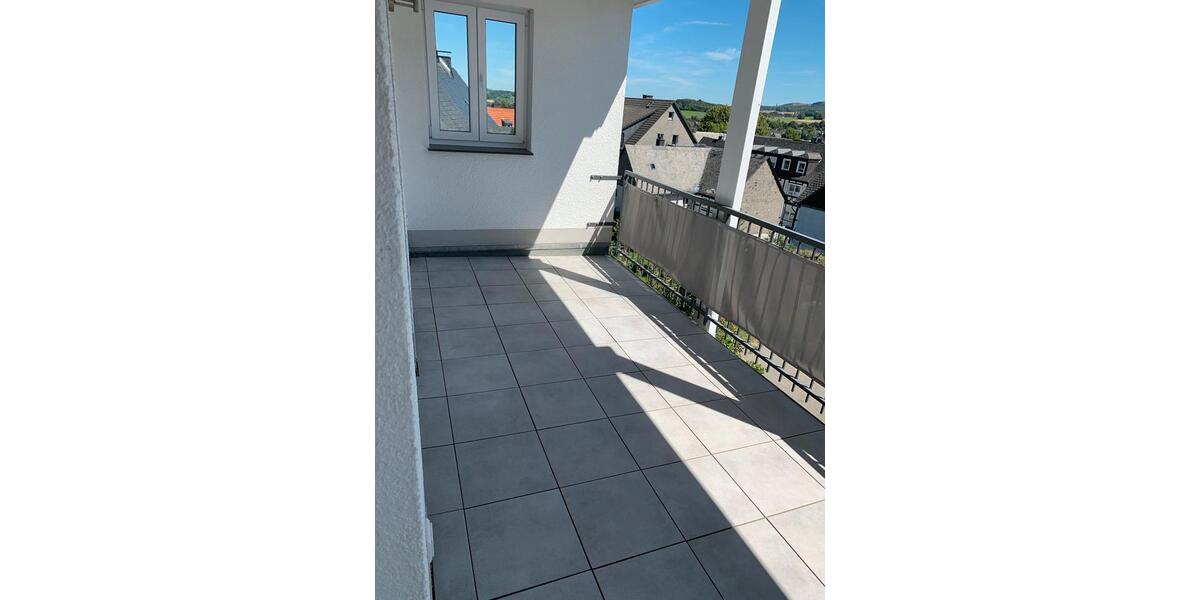 Dachgeschoßwohnung Brilon - 3 Zimmer, 108 m&sup2;, 1.200&euro; | Angebot:25995530