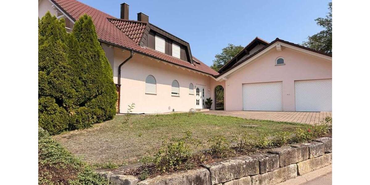 Etagenwohnung Herrenberg-Mönchberg Mönchberg - 5.5 Zimmer, 143 m&sup2;, 1.450&euro; | Angebot:27161262