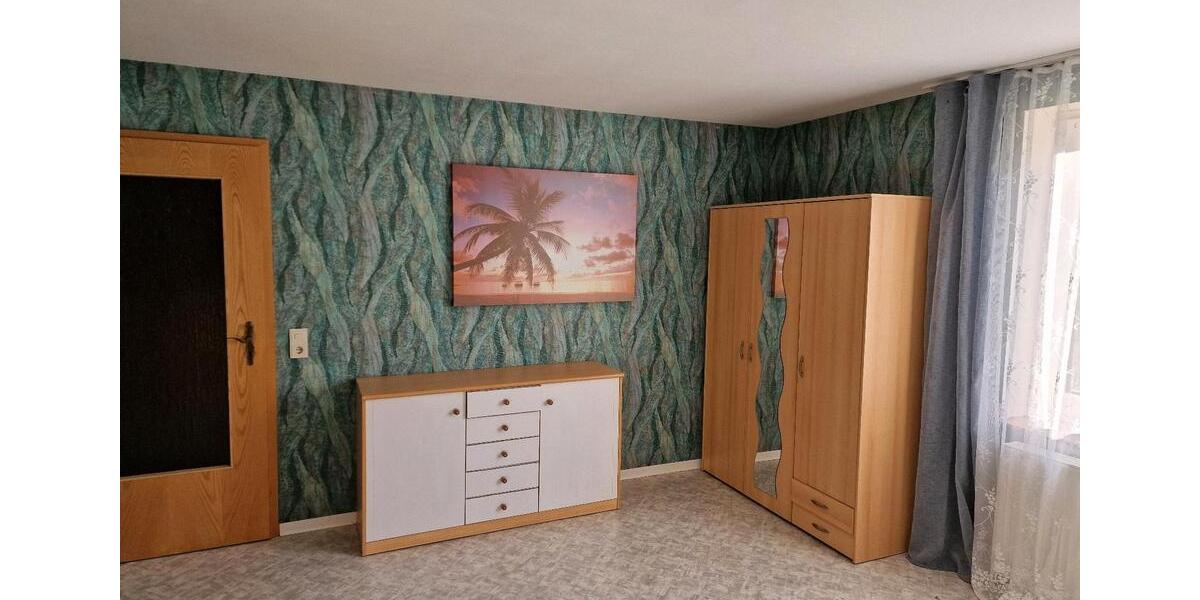 Wohnen auf Zeit Hessisch Oldendorf - 3 Zimmer, 109 m&sup2;, 350&euro; | Angebot:24746977