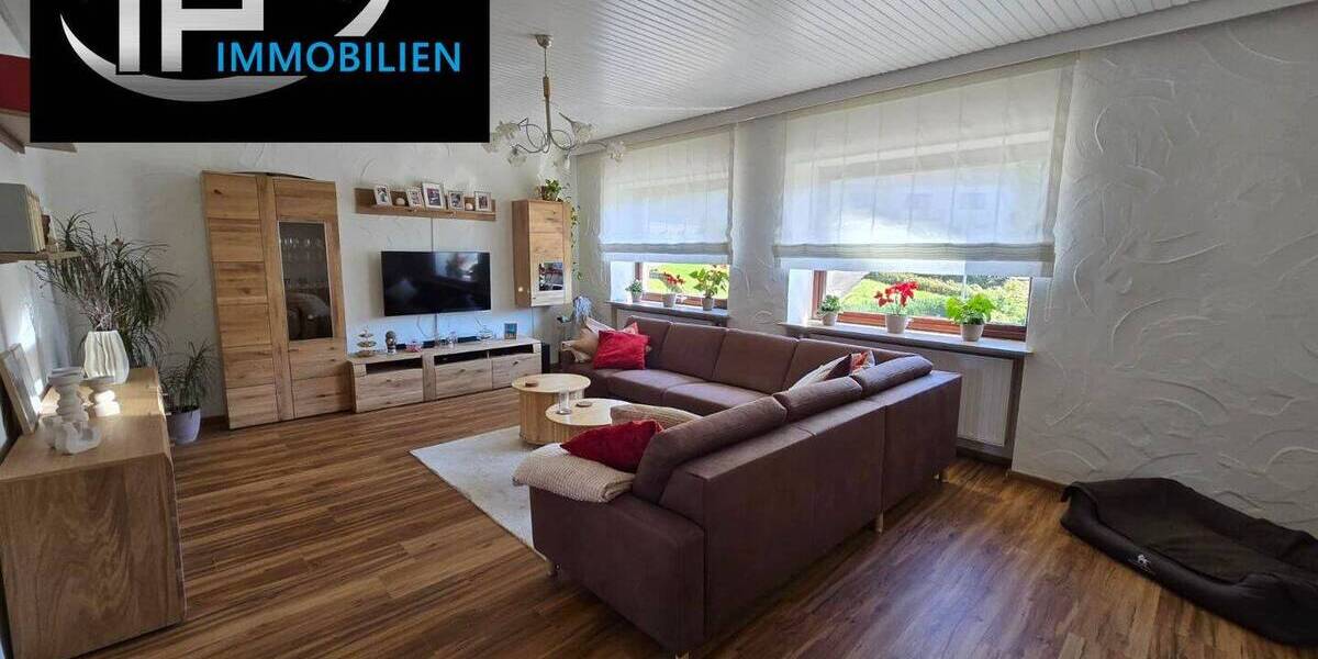 Etagenwohnung Tholey Theley - 5 Zimmer, 200 m&sup2;, 1.350&euro; | Angebot:26528285