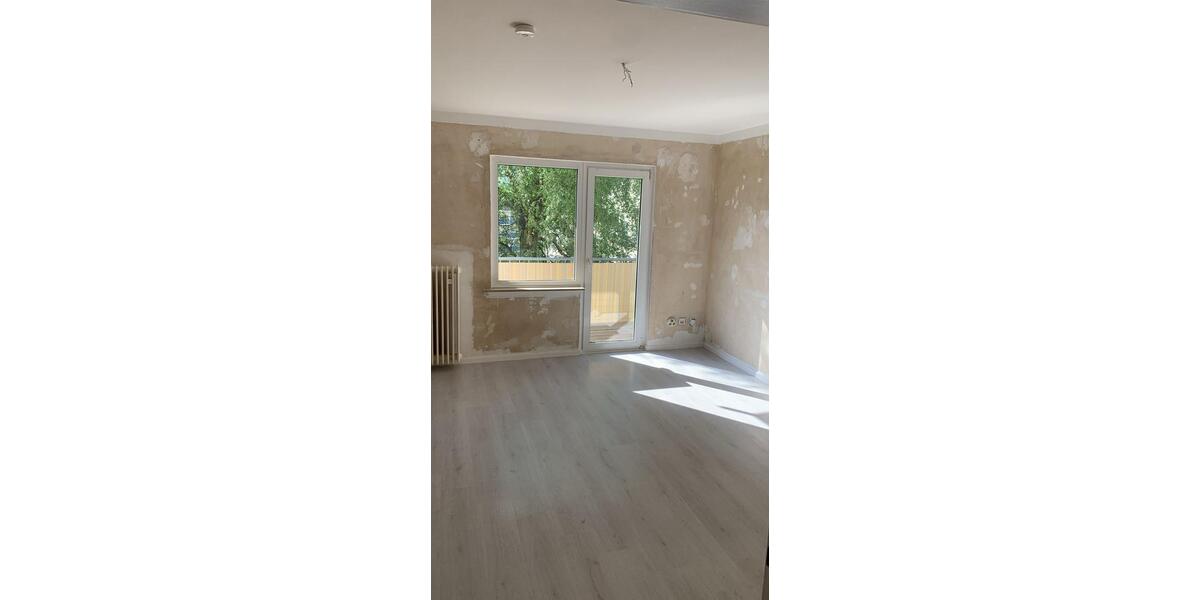Erdgeschoßwohnung Gummersbach Berstig Süd - 3 Zimmer, 62 m&sup2;, 579&euro; | Angebot:26476409