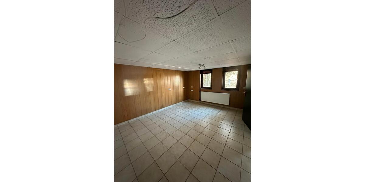 Einfamilienhaus Pleinfeld - 4 Zimmer, 200 m&sup2;, 1.400&euro; | Angebot:26693813