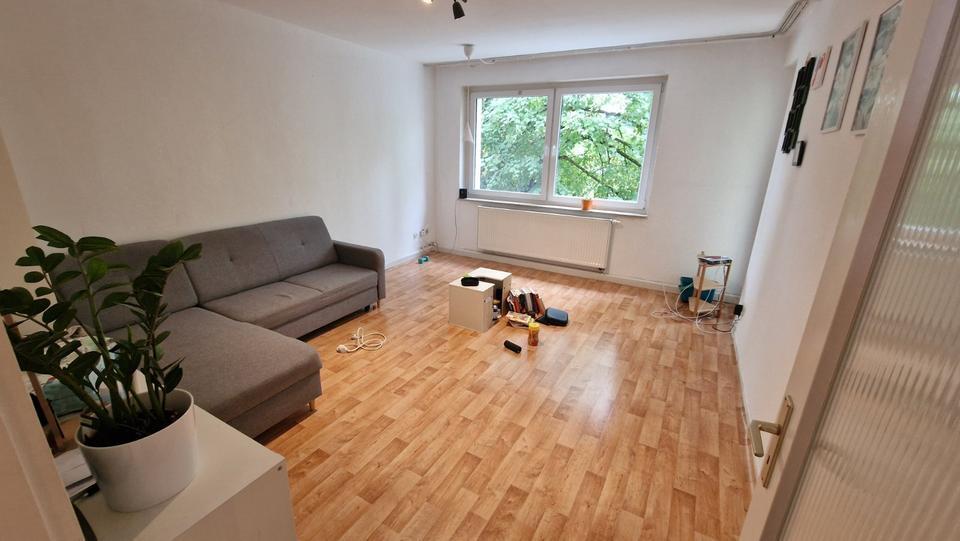 45€Nacht: 20 qm großes 2er-WG-Zimmer in Stöcken zimmer