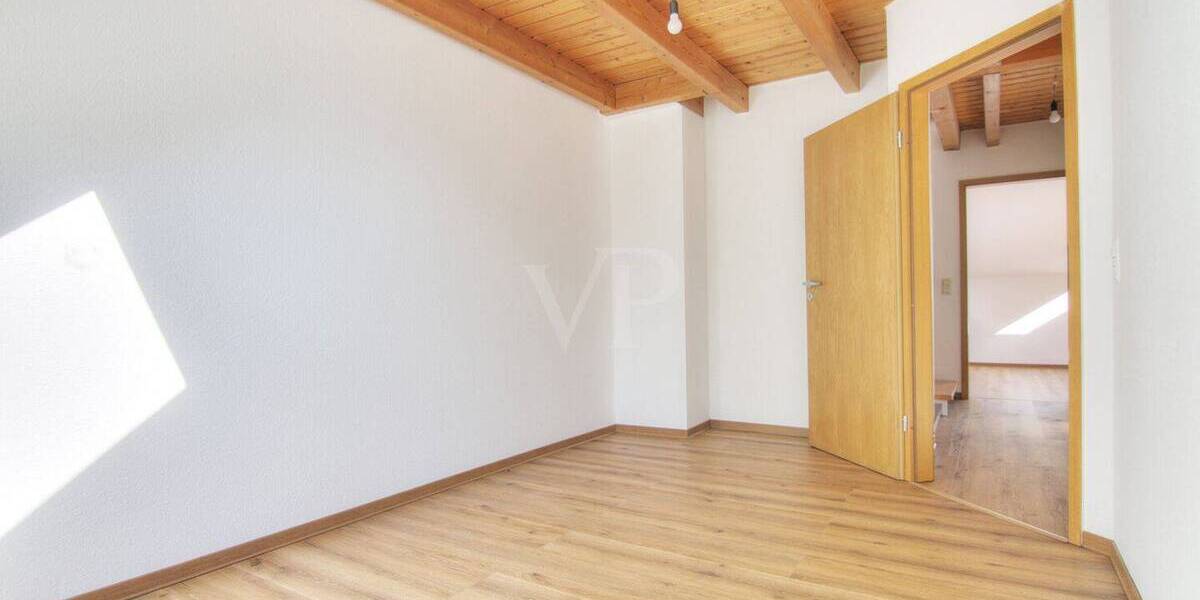 Doppelhaushälfte Weinsberg - 8 Zimmer, 165 m&sup2;, 1.990&euro; | Angebot:26820278