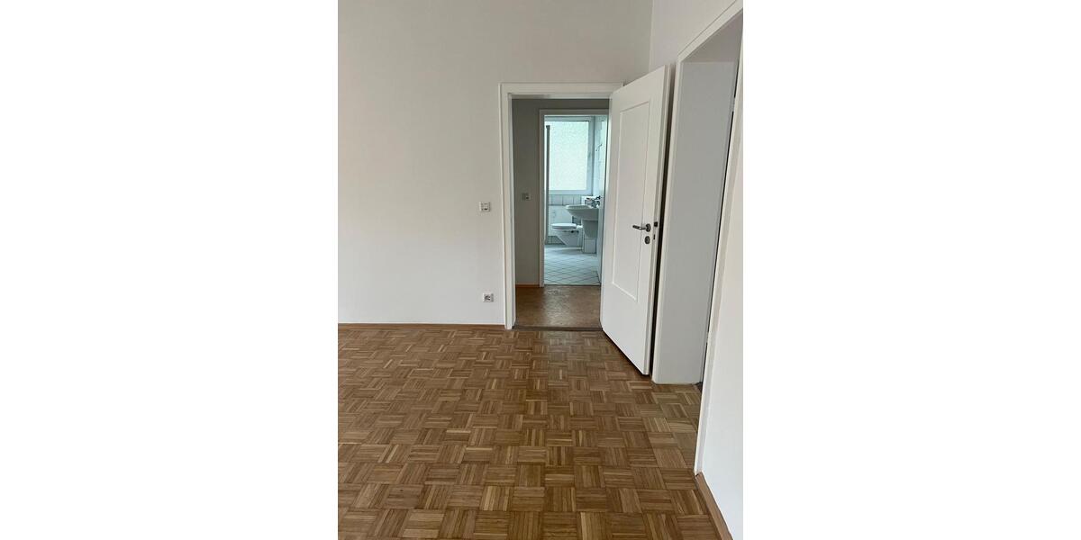 Etagenwohnung Gelsenkirchen Gelsenkirchen-Mitte - 4 Zimmer, 110 m&sup2;, 1.100&euro; | Angebot:26532290