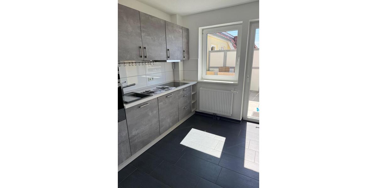 Dachgeschoßwohnung Wilhelmshaven - 2 Zimmer, 89 m&sup2;, 758&euro; | Angebot:20460985