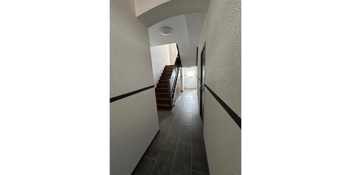 Etagenwohnung Schönebeck (Elbe) - 2 Zimmer, 54 m&sup2;, 380&euro; | Angebot:26254401