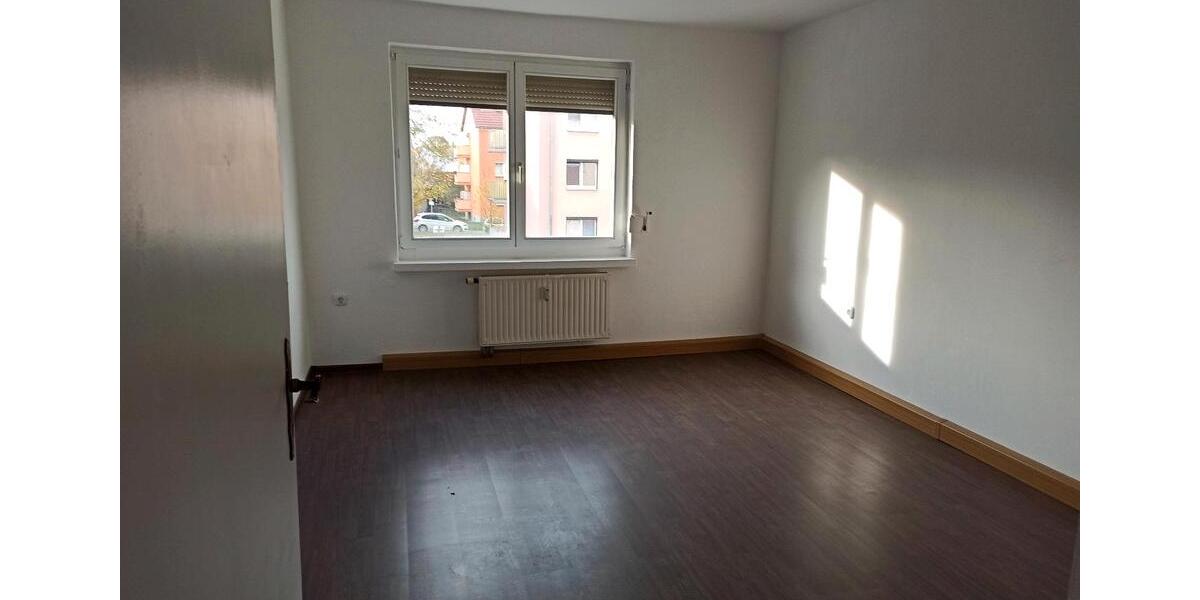 Etagenwohnung Hohenmölsen - 2 Zimmer, 50 m&sup2;, 450&euro; | Angebot:25783068