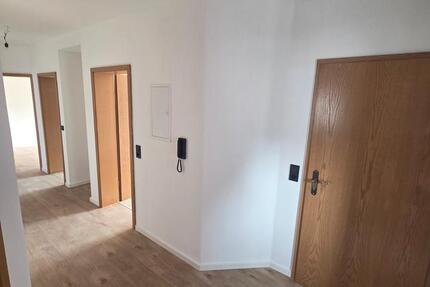Wohnung Triefenstein - 4 Zimmer, 90 m&sup2;, 1.090&euro; | Angebot:25614767
