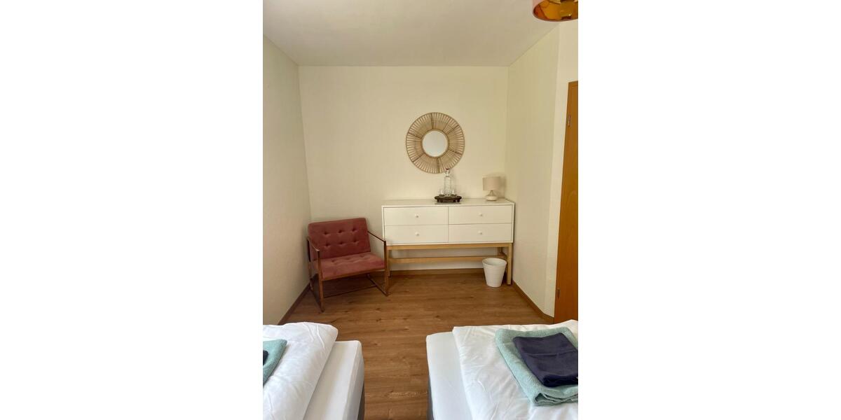 Wohnen auf Zeit Leverkusen Opladen - 2 Zimmer, 75 m&sup2;, 15&euro; | Angebot:25905965