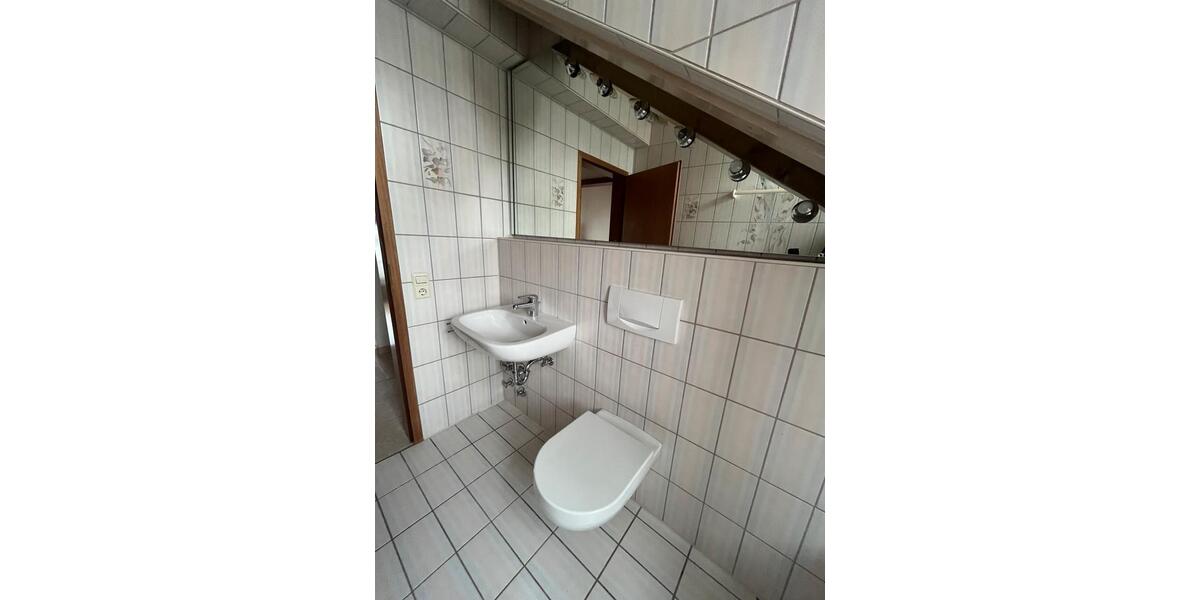 Dachgeschoßwohnung Böblingen - 2.5 Zimmer, 50 m&sup2;, 895&euro; | Angebot:24622406