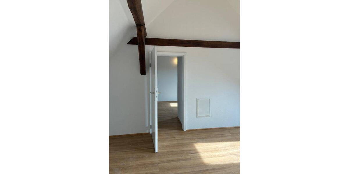 Etagenwohnung Seesen Kirchberg - 4 Zimmer, 129 m&sup2;, 895&euro; | Angebot:26344022