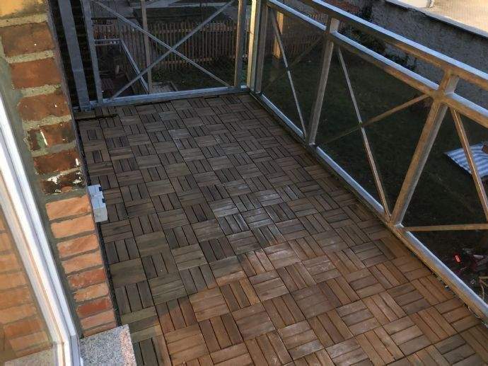 3 Raum Wohnung mit Balkon Laminat Lift in der Raiffeisenstraße Krämpfervorstadt 3 zimmer