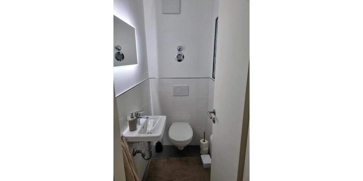 Dachgeschoßwohnung München Ludwigsvorstadt-Isarvorstadt - 3 Zimmer, 85 m&sup2;, 2.400&euro; | Angebot:25148445