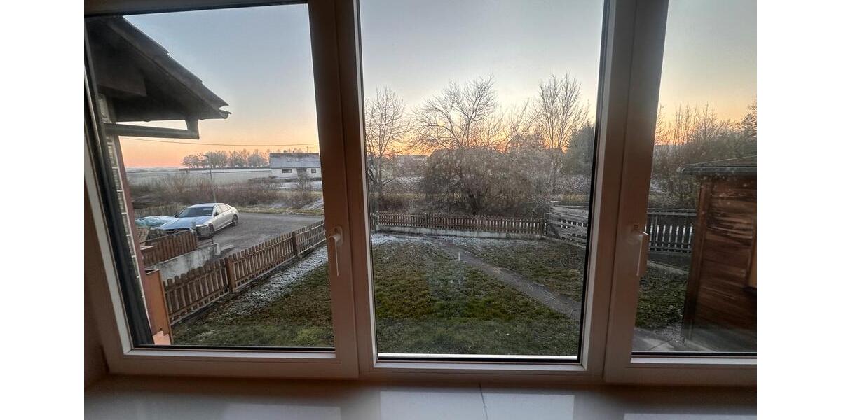 Erdgeschoßwohnung Herrenberg - 3.5 Zimmer, 107 m&sup2;, 1.400&euro; | Angebot:25627473