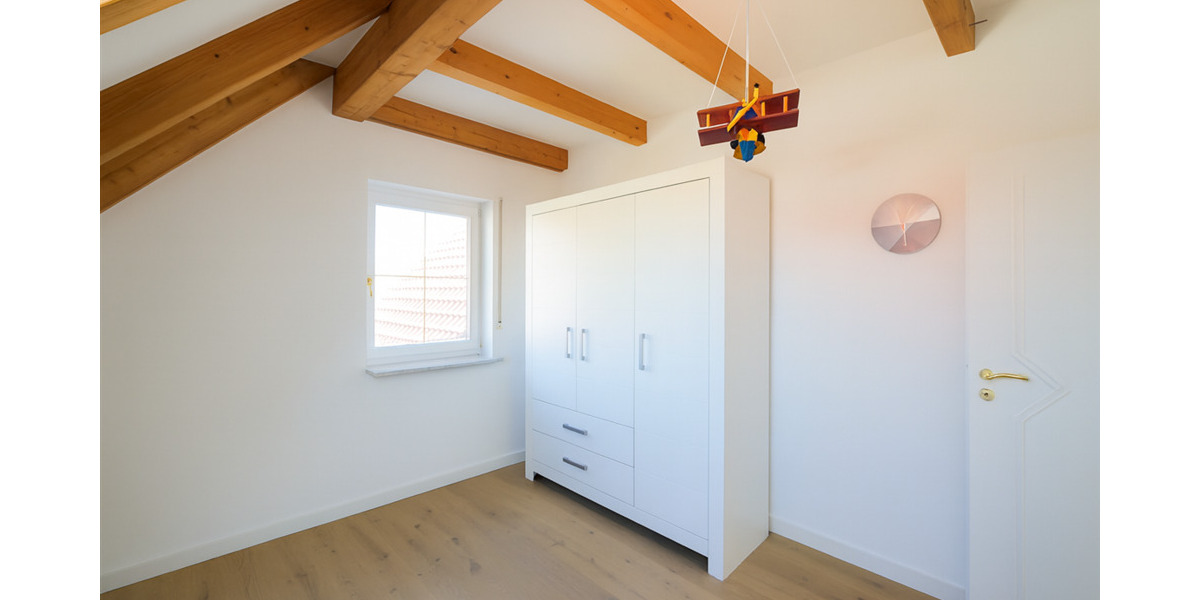 Einfamilienhaus Mammendorf - 9 Zimmer, 272 m&sup2;, 3.490&euro; | Angebot:23964807