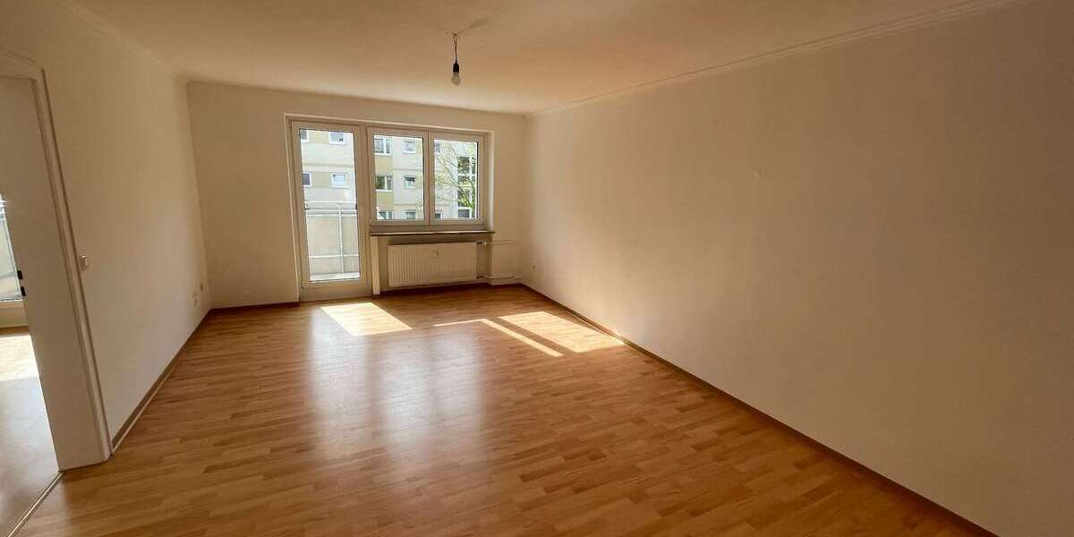 Etagenwohnung Regensburg Prüfening - 3 Zimmer, 86 m&sup2;, 992&euro; | Angebot:27279693