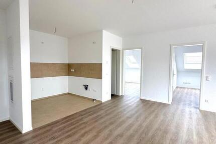 Lichtdurchflutete, frisch sanierte 4- Raumwohnungen über den Dächern von Heidenau! 4 zimmer