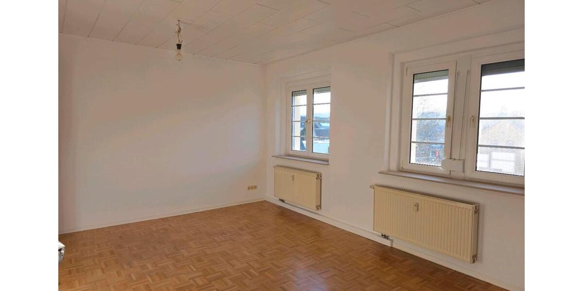Dachgeschoßwohnung Rochlitz - 3 Zimmer, 86 m&sup2;, 650&euro; | Angebot:25479191