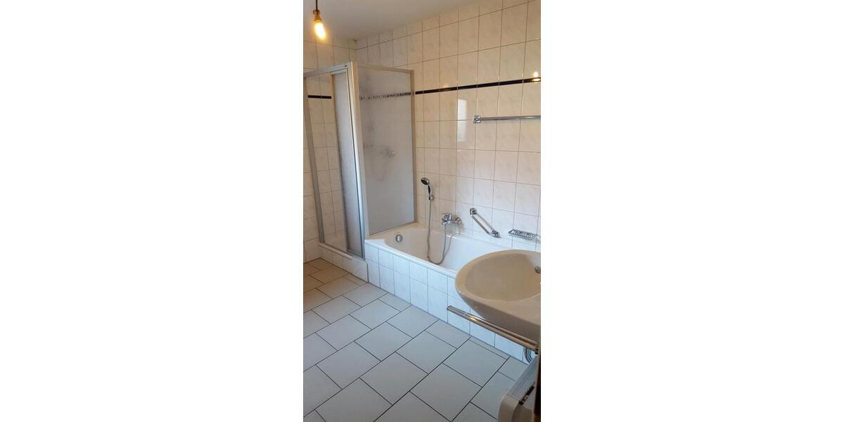 Etagenwohnung Elztal - 3 Zimmer, 70 m&sup2;, 770&euro; | Angebot:26483149