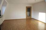Helle 2-Zimmer-Dachgeschosswohnung mit Stadtblick, Balkon & Garage – 62 m² – bezugsfähig ab ca. 15.11.2025 2 zimmer