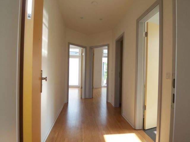 Mitten in der Stadt, fern vom Trubel: 2-Zimmer-Hofwohnung mit Balkon 2 zimmer