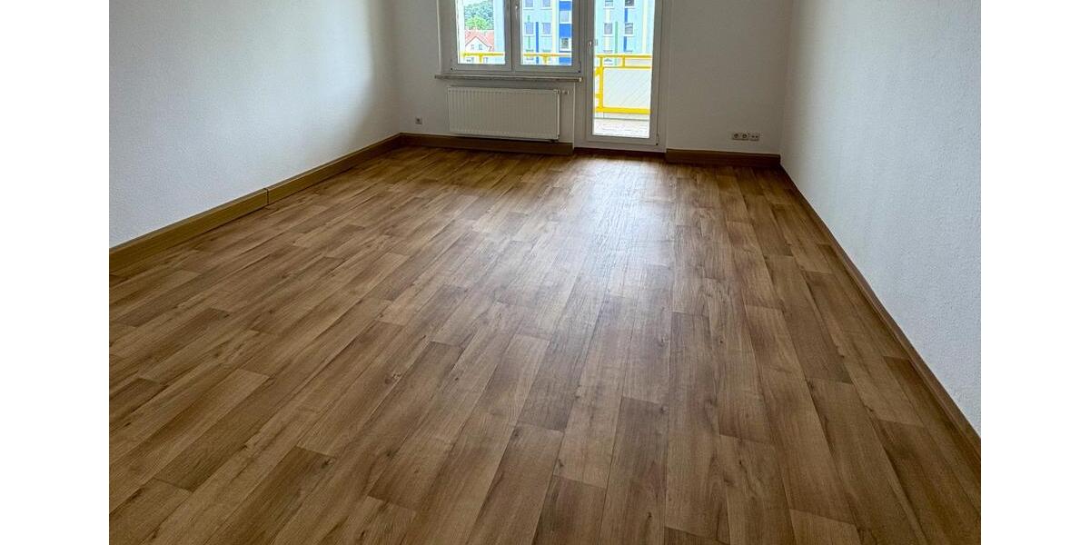 Gemütliche 2-RW mit Balkon! 2 zimmer