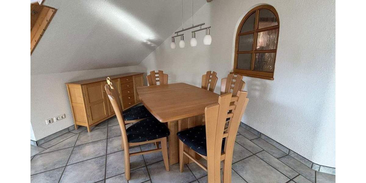 Etagenwohnung Sulzdorf Sternberg - 3 Zimmer, 120 m&sup2;, 770&euro; | Angebot:26162706