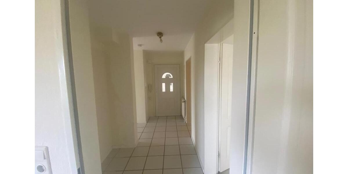 Etagenwohnung Schleswig - 3 Zimmer, 85 m&sup2;, 885&euro; | Angebot:25205009