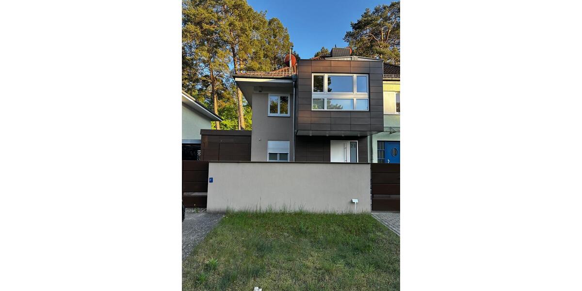 Doppelhaushälfte Wandlitz - 6 Zimmer, 300 m&sup2;, 2.000&euro; | Angebot:25720243