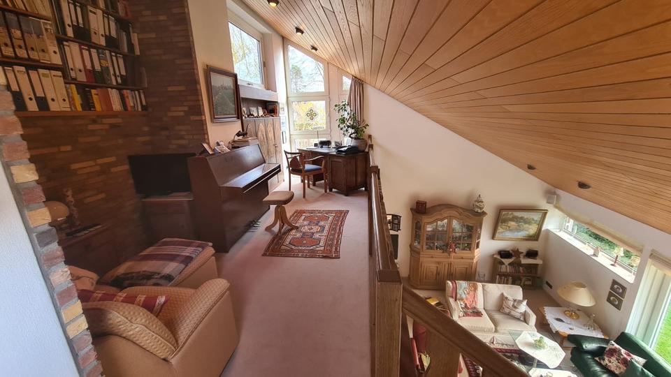 Helle Erdgeschosswohnung (148 m²) mit Garten, Terrasse, Kamin 4 zimmer