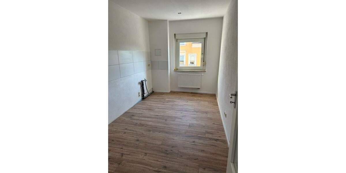 Etagenwohnung Riesa Weida - 4 Zimmer, 89 m&sup2;, 577&euro; | Angebot:25736032