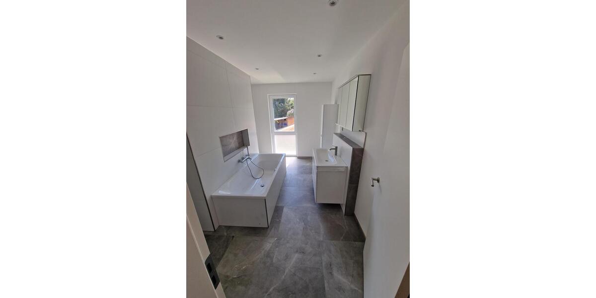 Reihenhaus Leipzig Nordost - 6 Zimmer, 190 m&sup2;, 2.625&euro; | Angebot:26001263