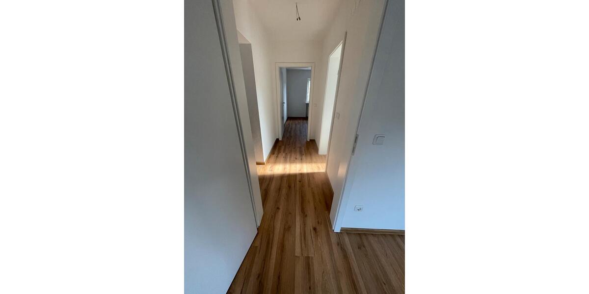 Etagenwohnung Weiden in der Oberpfalz - 4 Zimmer, 86 m&sup2;, 1.015&euro; | Angebot:25310546