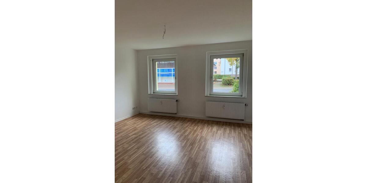 Erdgeschoßwohnung Stollberg (Erzgebirge) - 3 Zimmer, 65 m&sup2;, 370&euro; | Angebot:25320345