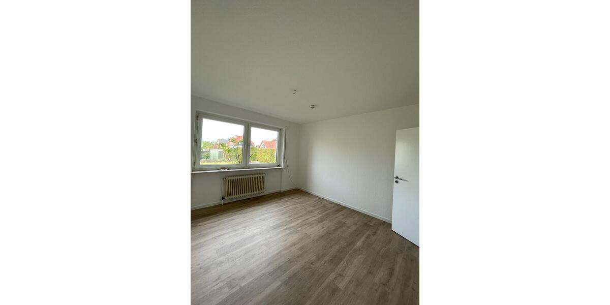 Hochparterre Spenge - 3 Zimmer, 79 m&sup2;, 595&euro; | Angebot:24703844