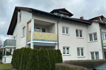 Stilvolle 2-Zimmer-Wohnung mit Balkon und EBK zimmer
