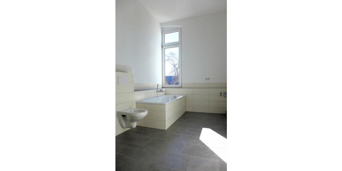 Etagenwohnung Sondershausen - 4 Zimmer, 98 m&sup2;, 787&euro; | Angebot:26234092
