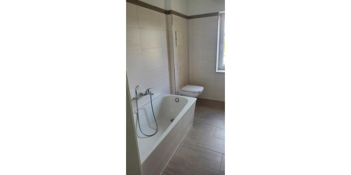 Etagenwohnung Zörbig - 3 Zimmer, 97 m&sup2;, 680&euro; | Angebot:26576542