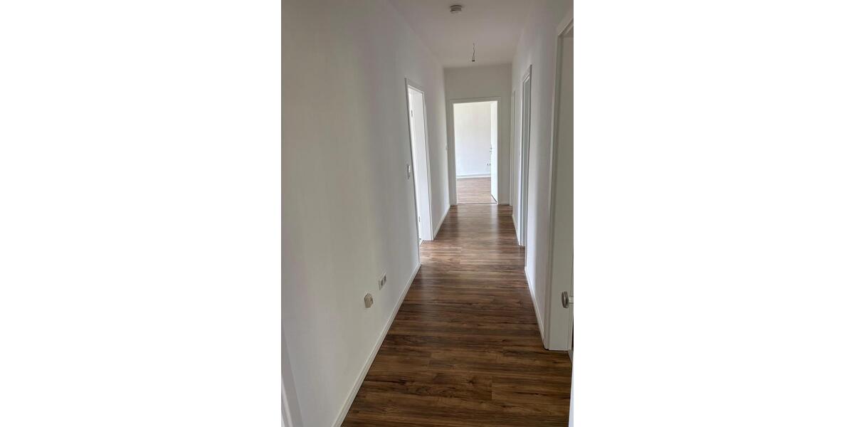 Etagenwohnung Wilhelmshaven Altengroden - 4 Zimmer, 80 m&sup2;, 600&euro; | Angebot:26518165