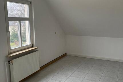 Wohnung Triptis - 3 Zimmer, 80 m&sup2;, 480&euro; | Angebot:26354155