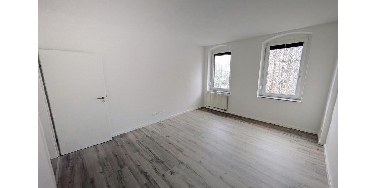 ++ ERSTBEZUG nach Sanierung! - wunderschöne 4-Raum Wohnung - modernisiertes Tageslichtbad ++ 4 zimmer